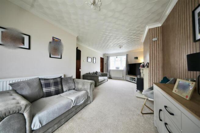 3 bed Terraced for sale Image 7