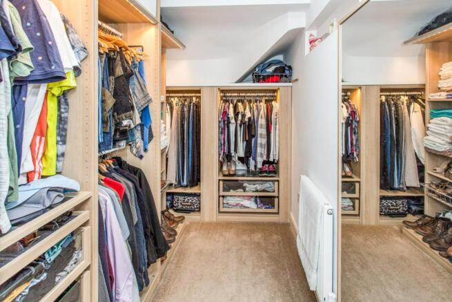 Walk in wardrobe