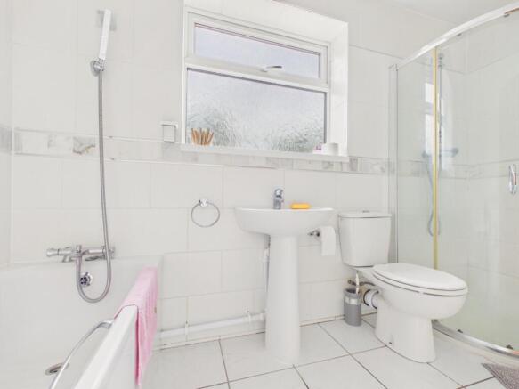 3 bed Detached for sale Image 12