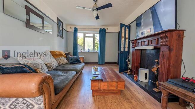 4 bed Terraced for sale Image 4