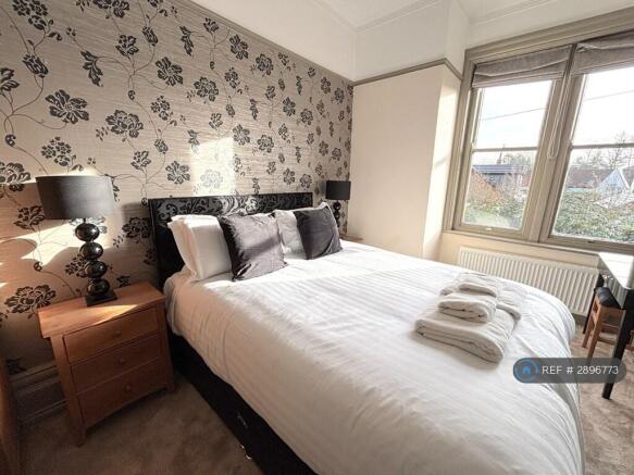 2 bed Flat to rent Image 8
