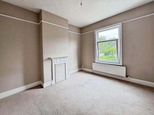 3 bed Semi-Detached for sale Image 10