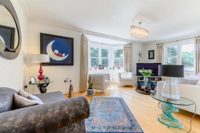 Sitting/Dining Room