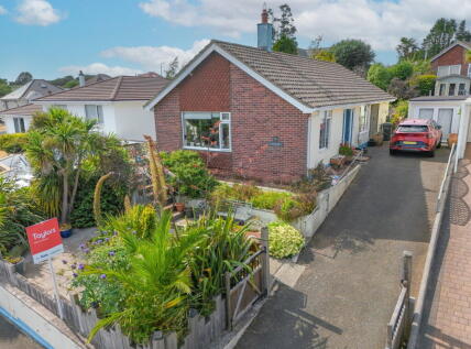 Dolphin Court Road, Windmill, Paignton