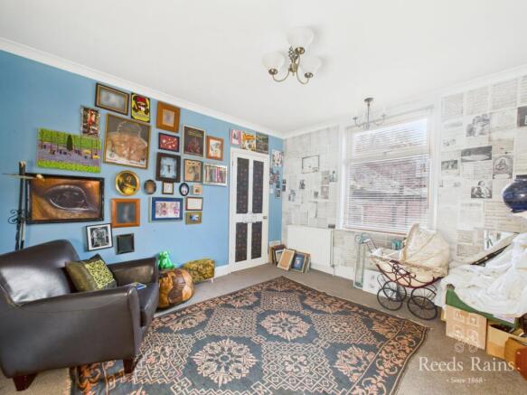5 bed Terraced for sale Image 9