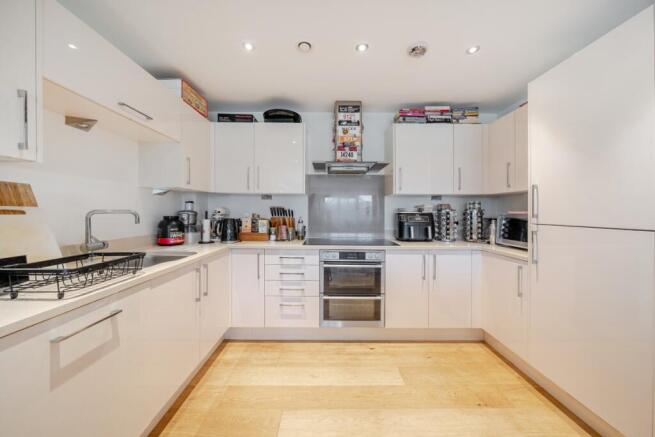 1405787-8-6995d01...