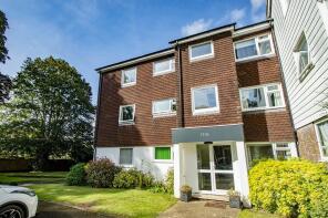 Flat 24, Cariad Court, Cleeve Road, Goring, Reading RG8 9BT