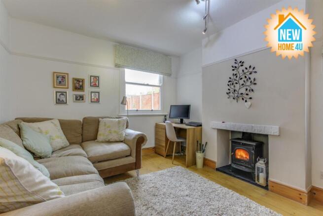 SITTING ROOM: