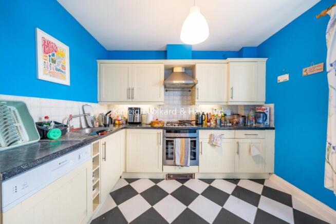 8f1d2ad3-33fe-4e3e-8