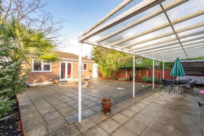St Pauls Close, Hounslow, TW3 photo 4