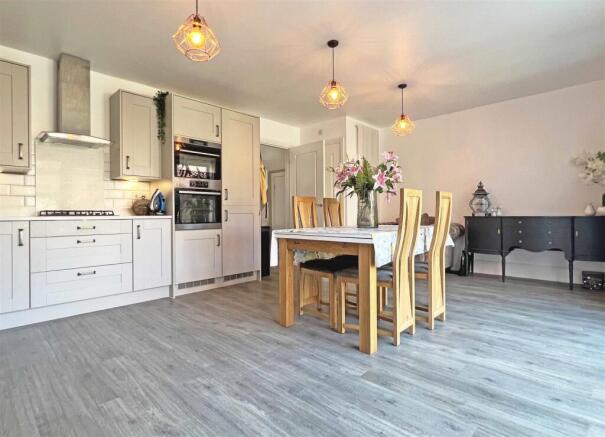 Kitchen Diner.jpg
