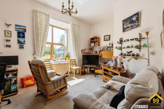 2 bed Flat for sale Image 4