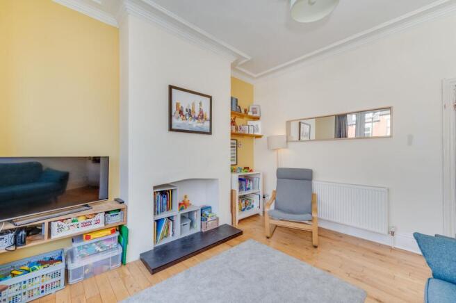 3 bed Terraced for sale Image 10