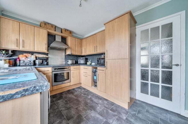 1408058-22-6989e5f04a923