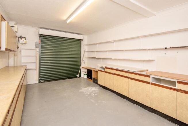 INTEGRAL GARAGE