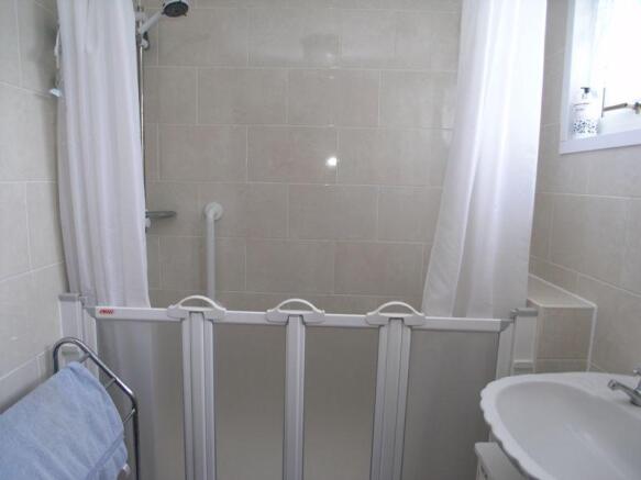 Photo 8