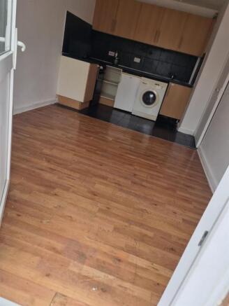 WhatsApp Image 2026-04-01 at 15.21.31 (3).jpeg