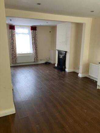 Living/dining area