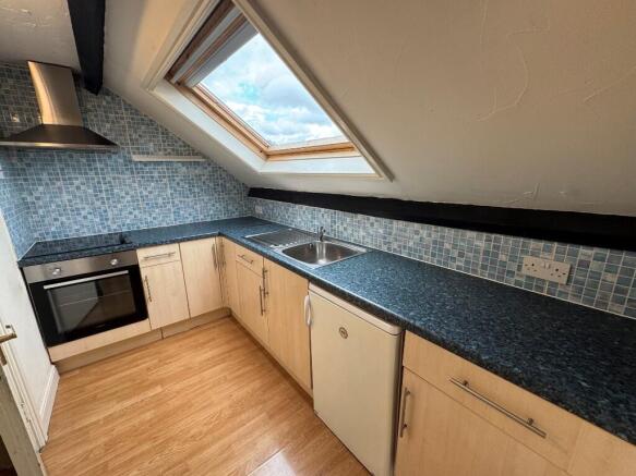 Clifton Terrace, Taunton, Somerset, TA2 photo 4