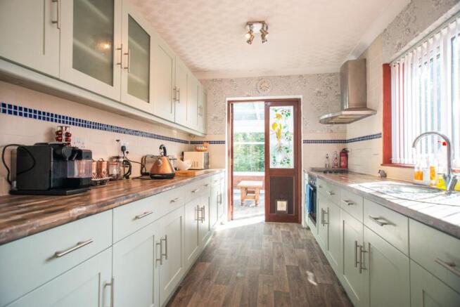 2 bed Detached Bungalow for sale Image 8