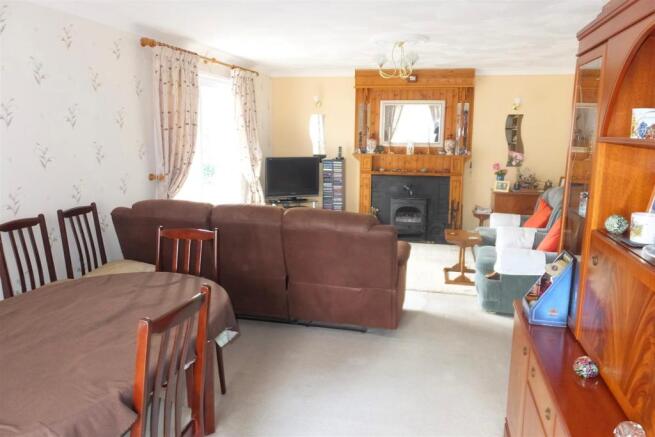 Sitting Dining Room 2.JPG