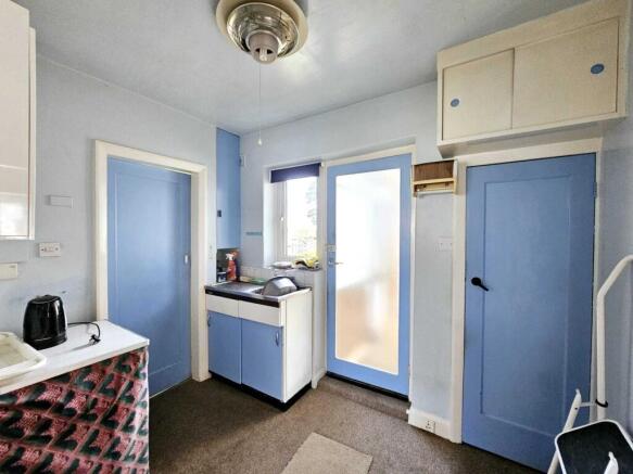 2 bed Semi-Detached Bungalow for sale Image 4