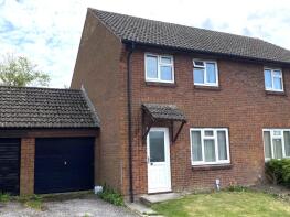 5, Elizabeth Drive, Devizes SN10 3SB