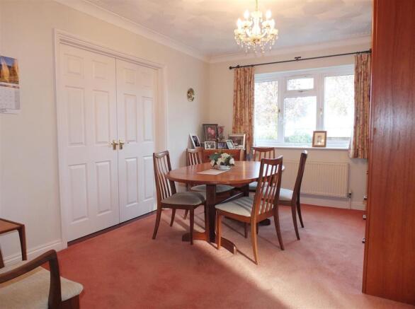 Dining Room.jpg