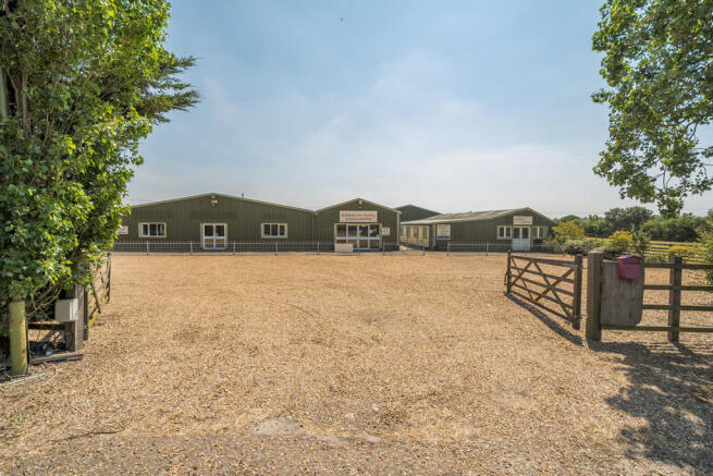 Middfedder Farm, Heath Road, Warboys, Huntingdon, Cambridgeshire, PE28 photo 4