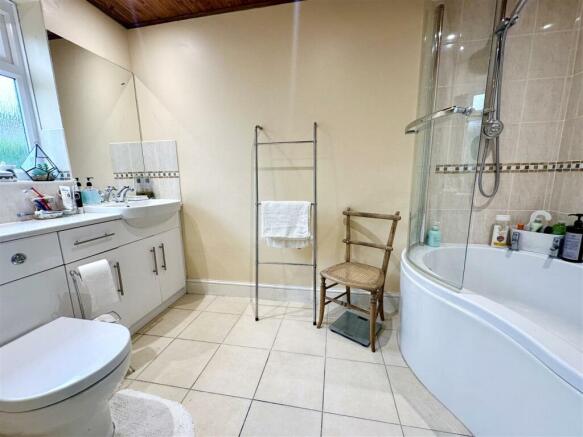 bathroom.JPEG