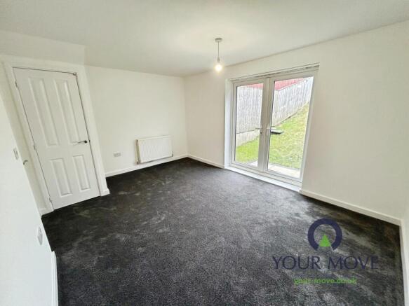 3 bed Terraced to rent Image 5