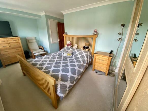 Bedroom 1 (Double)