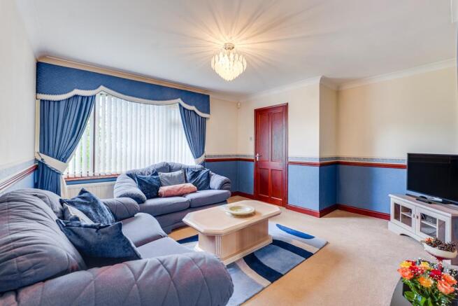 11 Bramble Close, Kettering-16.jpg
