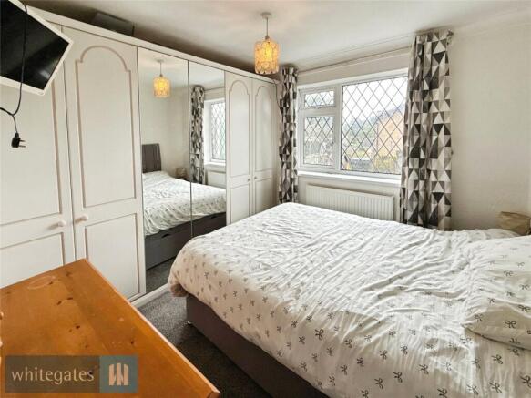 2 bed Apartment for sale Image 5