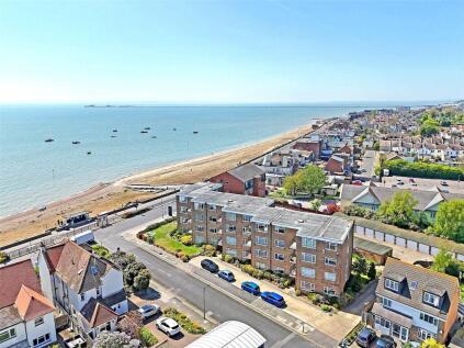 Estuary Lodge, Eastern Esplanade, Thorpe Bay, SS1
