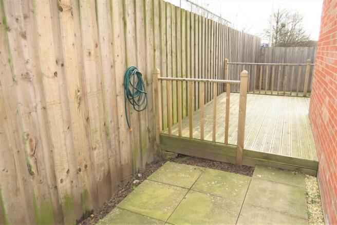 Side decked area