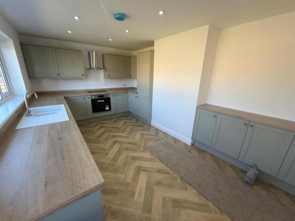 3 bed Detached Bungalow for sale Image 11