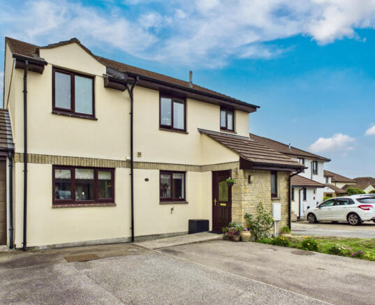 4 Bedroom Link Detached House for Sale