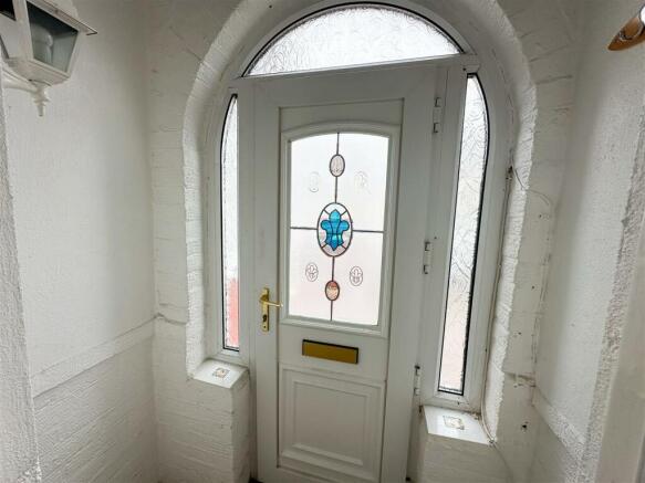 ENTRANCE PORCH