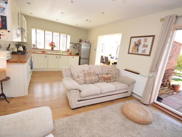 Living Room/Kitchen