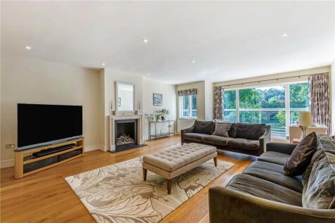 Queensmere Road, London, SW19