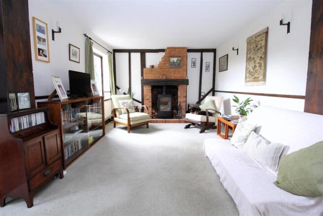 007 Tyttenhanger Green - Living Room - 3.JPG