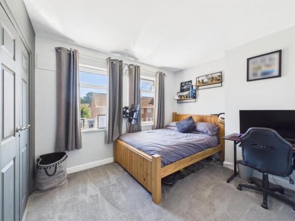 3 bed Terraced for sale Image 7