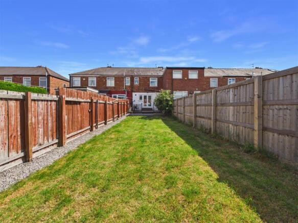2 bed Terraced for sale Image 9