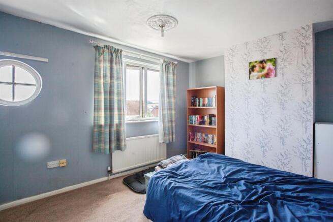 2 bed Terraced for sale Image 8