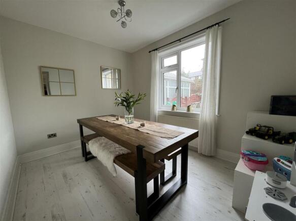 DINING ROOM / FAMILY ROOM