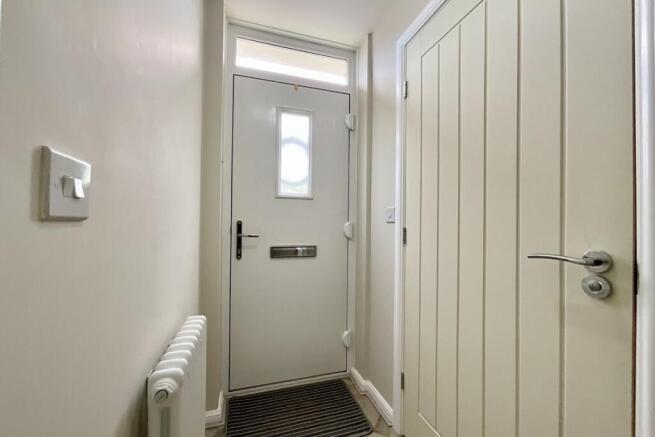 3 bed Semi-Detached for sale Image 10