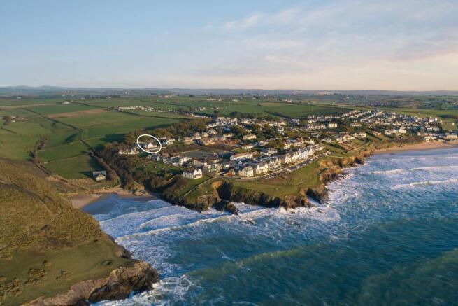 67bf1d7f7aef3_Choughs_white circle