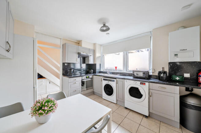 1-6938877373c31-1...