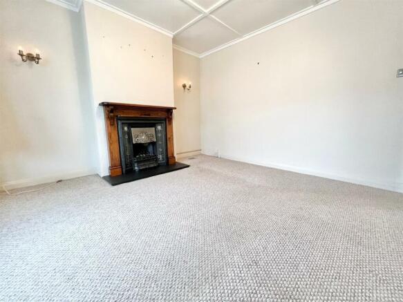 lounge3.jpg